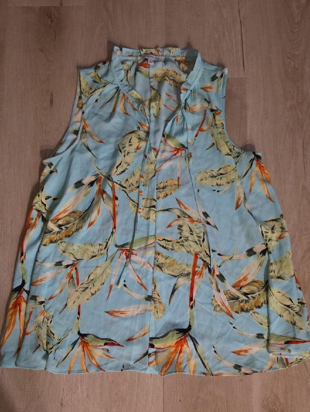 Rose & Olive Light Blue Tropical Feather Tie-Neck Sleeveless Blouse